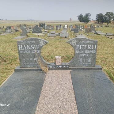 PRETORIUS Johannes Jacobus 1927- & Susanna Petronella Johanna C. 1929-2010