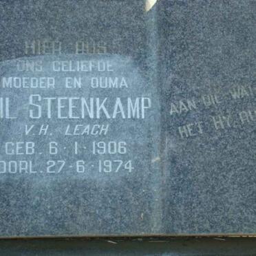 STEENKAMP Lil nee LEACH 1906-1974