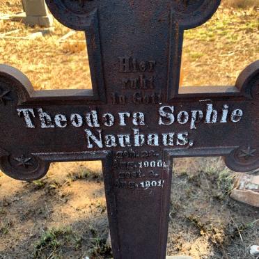 NAUHAUS Theodora Sophie 1900-1901
