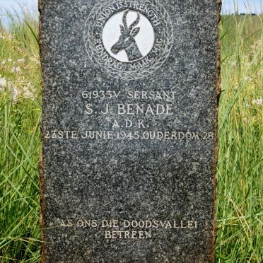 BENADE S.J. -1945