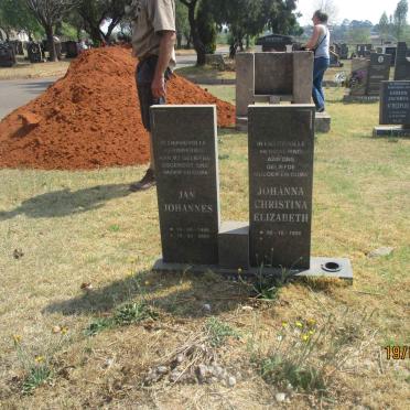CORNELIUS Jan Johannes 1945-2006 &amp; Johanna Christina Elizabeth 1950-