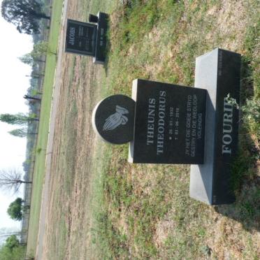 FOURIE Theunis Theodorus 1932-2010