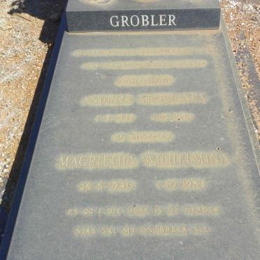 GROBLER Abraham Andries Stephanus 1937-1983 &amp; Magrietha Wilhelmina 1940-1983