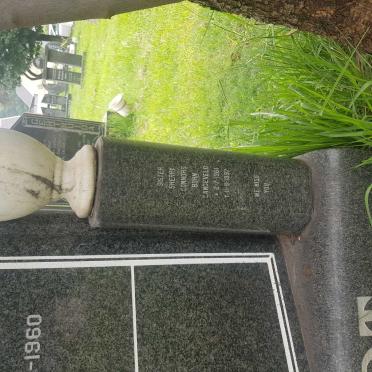 HERHOLDT Daniel Jacobus 1958–2001 &amp; Denita 1960– :: LANGEVELD Shane 1962–2000 :: CONNORS Sherry nee LANGEVELD 1961–1997 #3