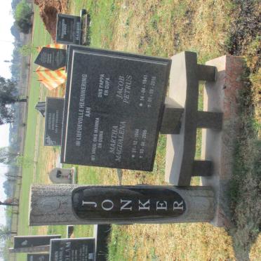 JONKER Jacob Petrus 1941-2016 &amp; Martha Magdalena 1944-2009