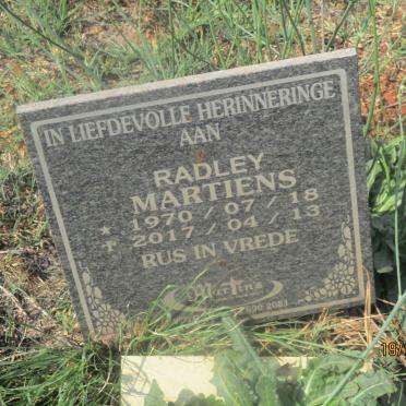 MARTENS Radley 1970-2017