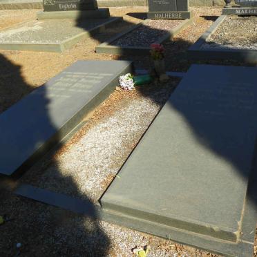 MAREE Andries Jacobus Bester 1908-1973 &amp; Johanna Elizabeth nee VAN DER LINDE 1905-1981 #1