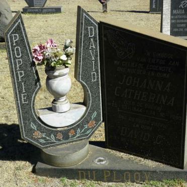 PLOOY David G., du 1941- &amp; Johanna Catherina DE BRUYN 1944-1990