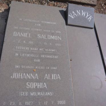 WYK Daniël Salomon, van 1911-1993 &amp; Wilhelmina Hendrina BURGER 1920-1949 &amp; Johanna Alida Sophia WOLMARANS 1927-2008