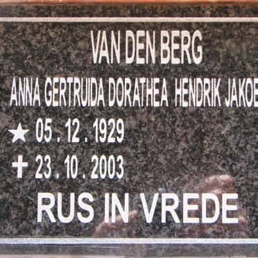 BERG Hendrik Jacobus, van der &amp; Anna Gertruida Dorathea 1929-2003