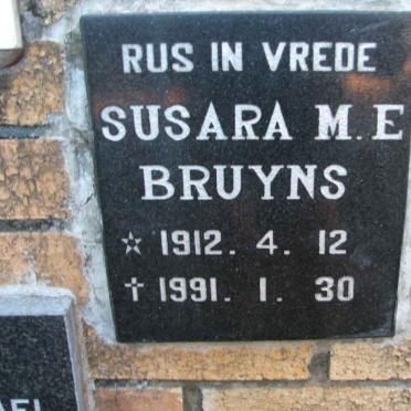 B - Vanne :: Surnames - B