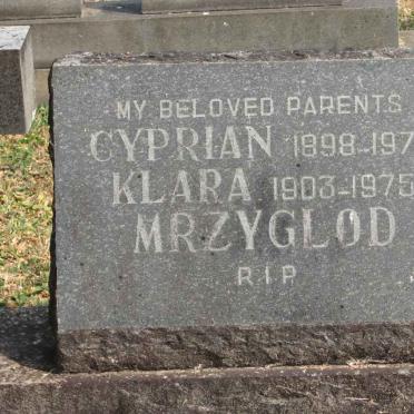 MRZYGLOD Cyprian 1898-1972 &amp; Klara 1903-1975