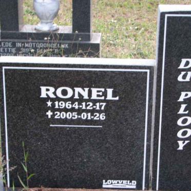 PLOOY Ronel, du 1964-2005