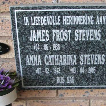 STEVENS James Frost 1938- &amp; Anna Catharina 1942-2005