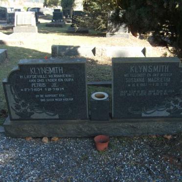 KLYNSMITH Petrus J.E. 1904-1974 &amp; Susanna Magrietha 1907-1970