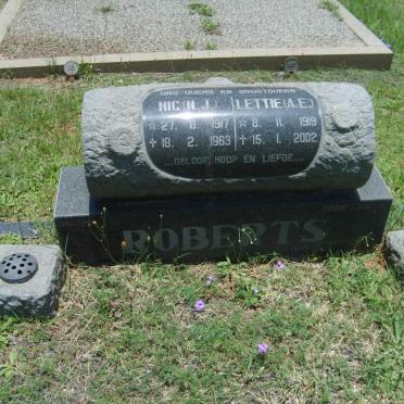 ROBBERTS N.J. 1917-1963 &amp; A.E. 1919-2002