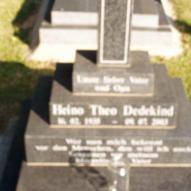 D - Vanne :: Surnames - D