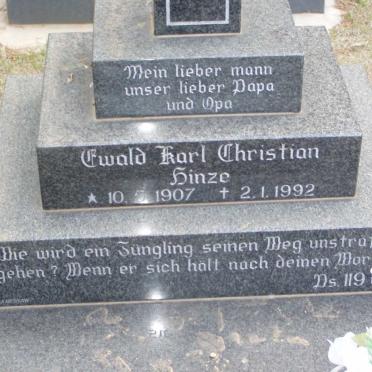 HINZE Ewald Karl Christian 1907-1992
