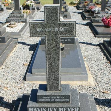 MEYER Mavis Ivy 1916-2001
