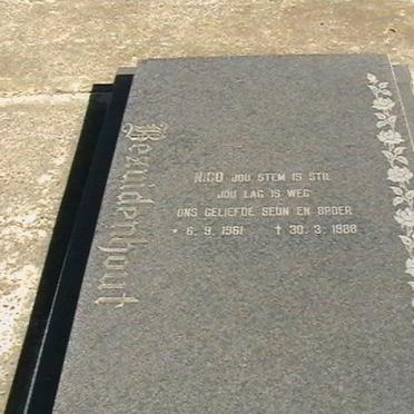 BEZUIDENHOUT Nico 1961-1988