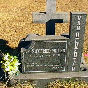 DEVENTER Siegfried Willem, van 1975-1991