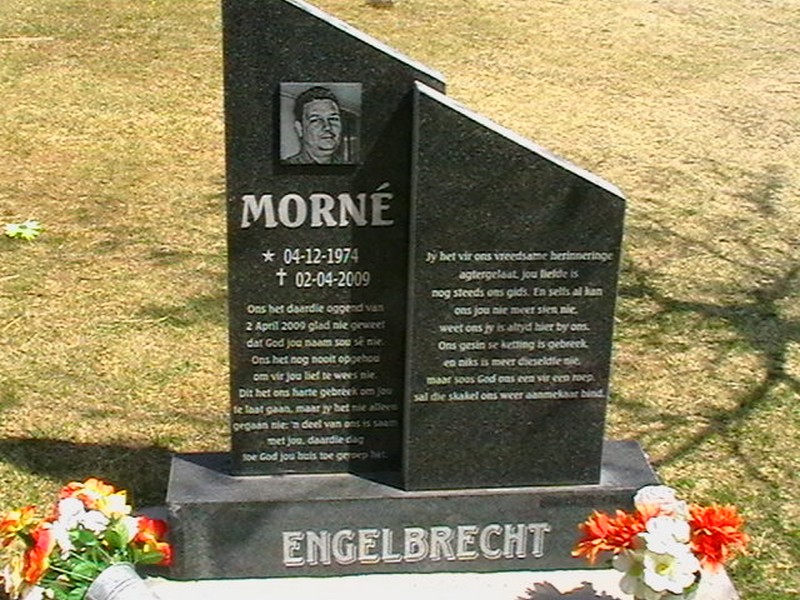 ENGELBRECHT Morné 1974-2009