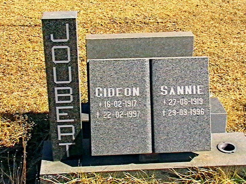 JOUBERT Gideon 1917-1997 &amp; Sannie 1919-1996