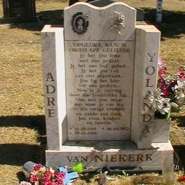 N - Vanne :: Surnames - N