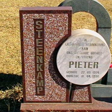 STEENKAMP Pieter 1974-1996