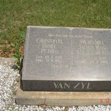 ZYL Christoffel Daniel Petrus, van 188?-195? &amp; Wilhelmina Jacoba Maria SLABBERT 1893-1962