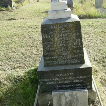 PLESSIS Yvonne Francis, du 1923-1935