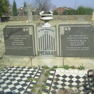 PIENAAR Stephanus Jacob 1889-1951 &amp; Hendrica Susanna MULDER 1899-1975