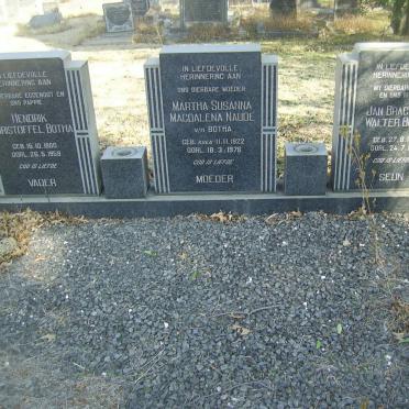 BOTHA Hendrik Christoffel 1900-1959 &amp; Martha Susanna Magdalena NAUDÉ 1922-1976 :: BOTHA Jan Bracanza Walter 1951-1971