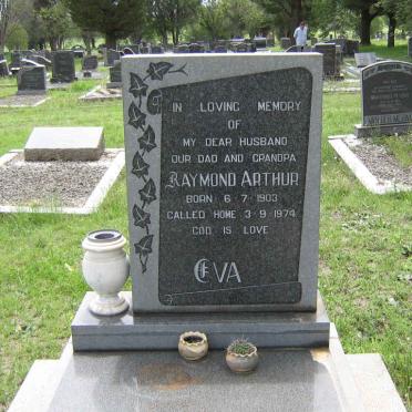 EVA Raymond Arthur 1903-1974