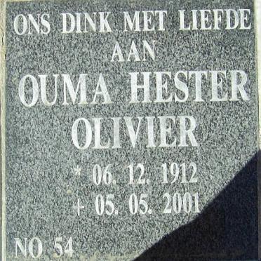 OLIVIER Ouma Hester 1912-2001
