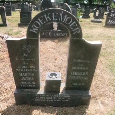 KOEKEMOER Cornelis Christiaan 1946- &amp; Martha Jacoba 1949-2004