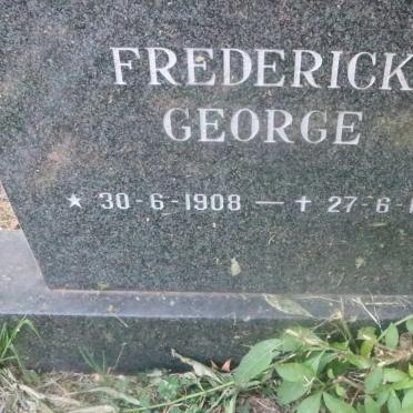 ? Frederick George 1908-1994 &amp; Cornelia Gertruida nee SCHOLTZ 1914-1991