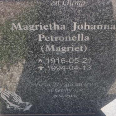 ? Matthys Johannes Petrus 1921-1984 &amp; Magrietha Johanna Petronella 1916-1994