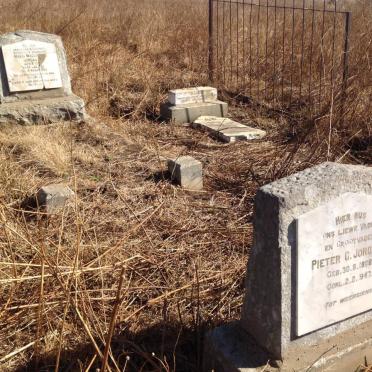 Mpumalanga, STANDERTON district, Weltevreden 381, farm cemetery