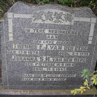 BERG Theunis F.J., van den 1879-1939 &amp; Johanna S.M. PIETERSE 1884-1943