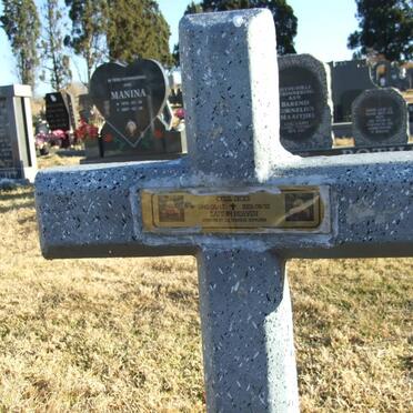 DICKS Cyril 1940-2009