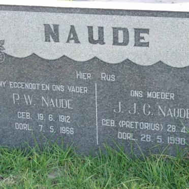 NAUDE P.W. 1912-1966 &amp; J.J.C. PRETORIUS 1914-1990