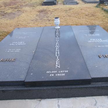 NIEUWENHUIZEN Daniel Jacobus, Jansen van 1925-1994 &amp; Pieter BOOYSEN 1929- 