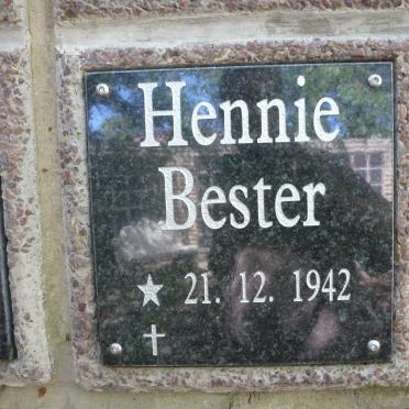 BESTER Hennie 1942-