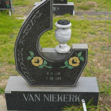 N - Vanne :: Surnames - N