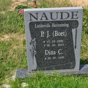 NAUDE P.J. 1930-2015 &amp; Dina C. 1939-