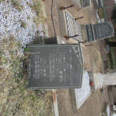 PRINSLOO Marthinus J.J. 1876-1942 &amp; Maria E. 1879-1955