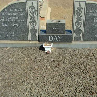 DAY Isaac Matthys 1892-1974 &amp; Anna Elizabeth HOUGH 1905-1980