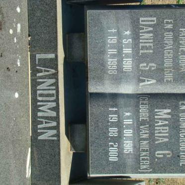 LANDMAN Daniel S.A. 1910-1998 &amp; Maria C. VAN NIEKERK 1915-2000
