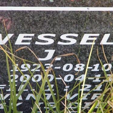 STRYDOM Wessel J. 1923-2000 &amp; Maria E. 1923-